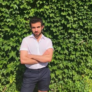 Meet your Posher, Emanuel